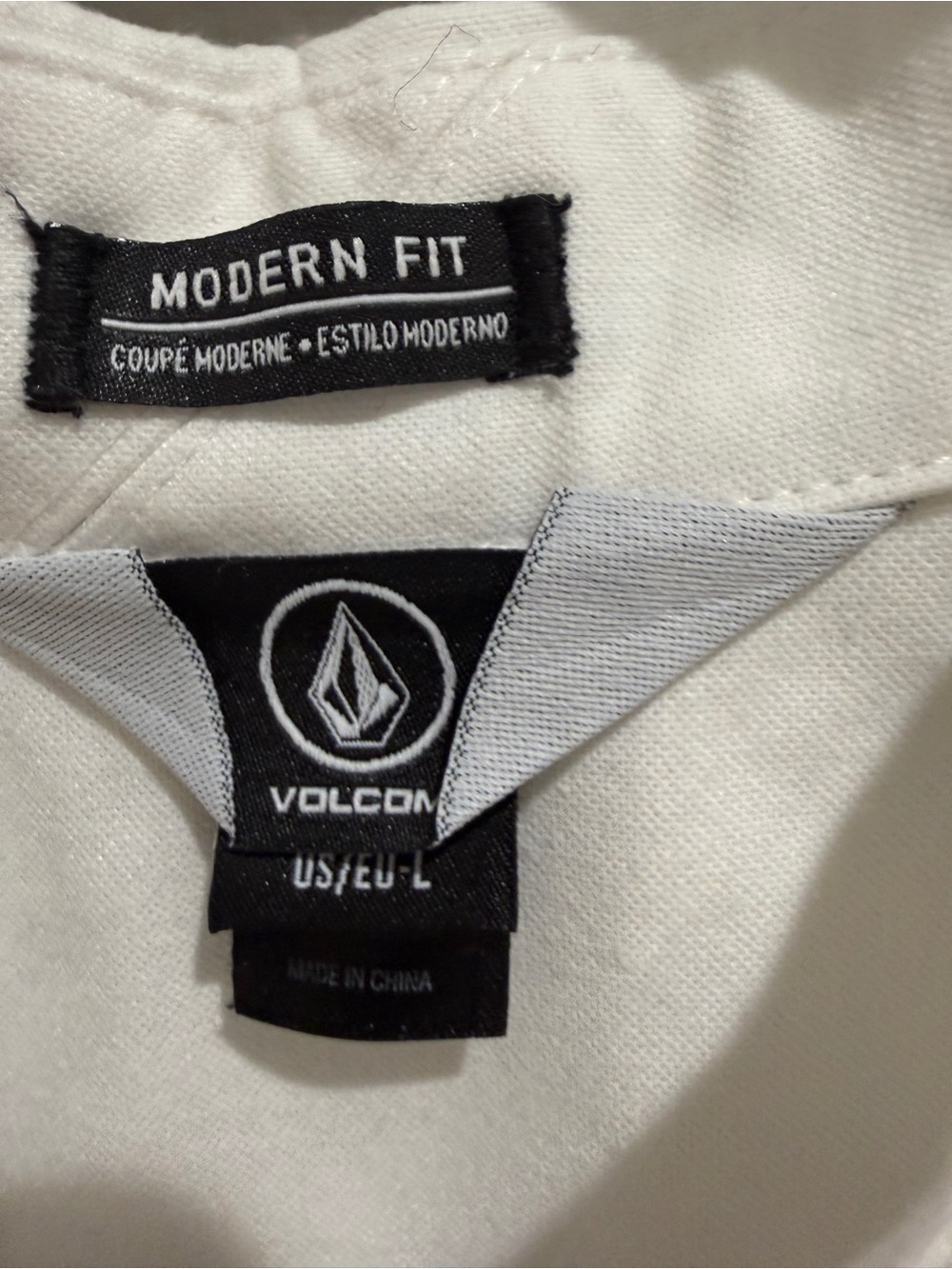 Volcom Men’s White Button-Down Long Sleeve Shirt Size Large Cotton - Picture 4 of 7